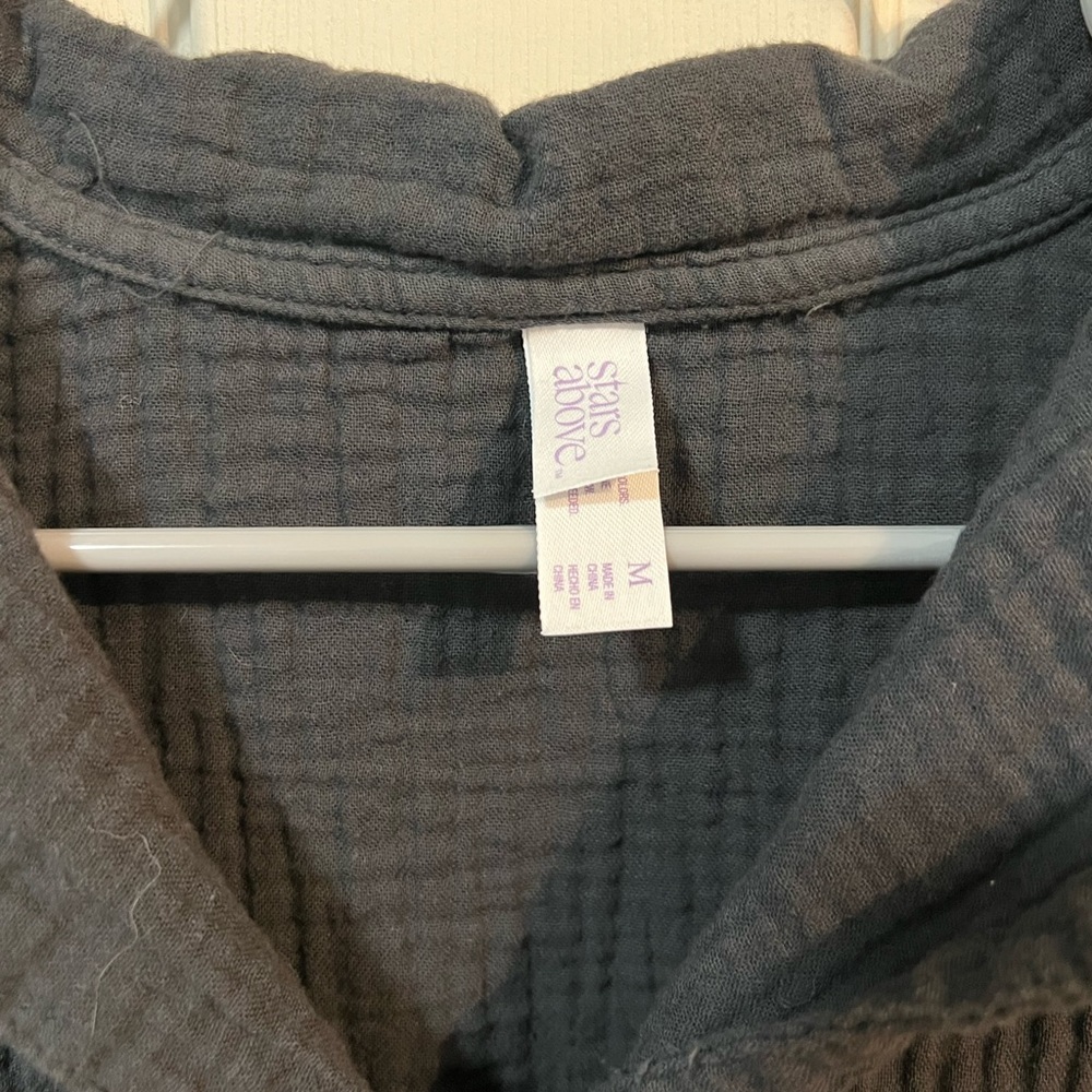 Grey Top - Picture 3 of 3